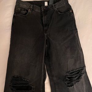 DIVIDED wide-leg black jeans